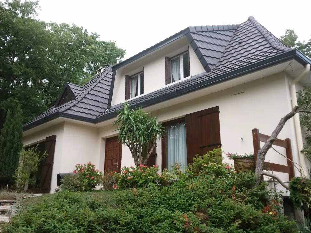 Pose de gouttières près de Limours